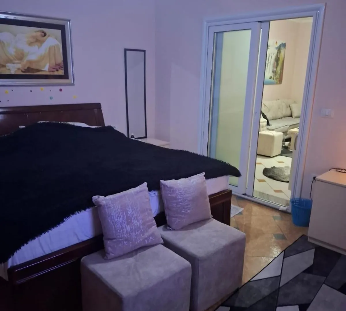 Gora Apartment Vlorë 0*,  알바니아